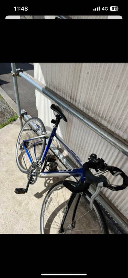 GTのロードバイクです。 買ってすぐにバイクにハマってしまいあまり使用してません