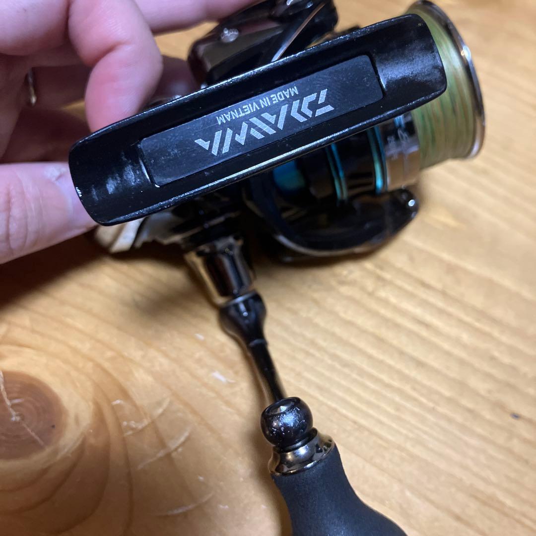ダイワ スピニングリール エメラルダス2508PEスピニングリール　DAIWA