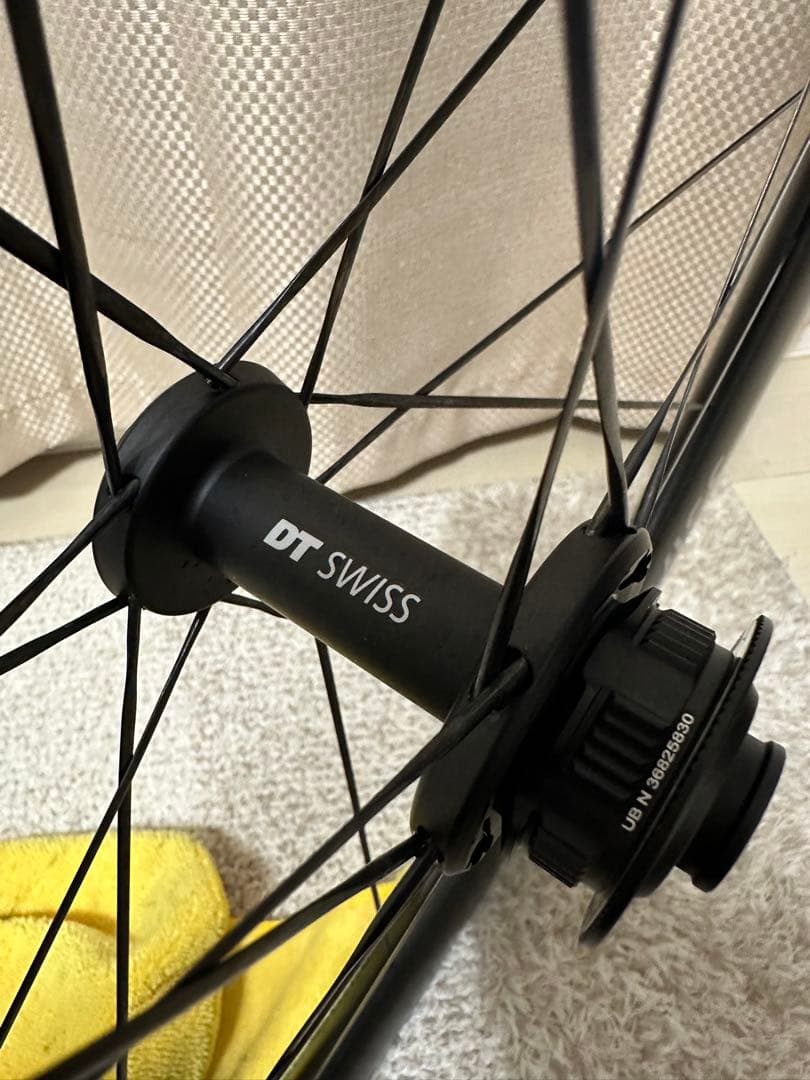 DT Swiss ARC1100 DICUT カーボンホイール 前50 後62