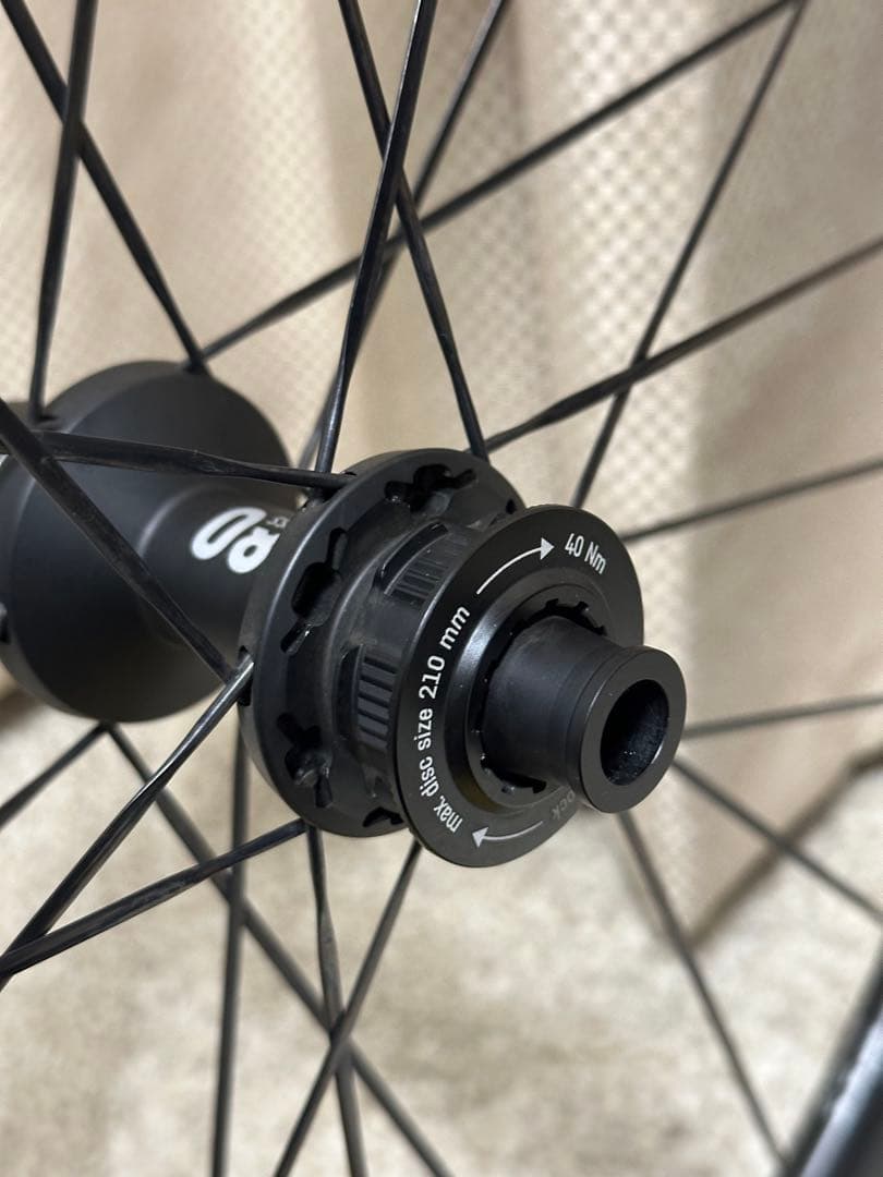 DT Swiss ARC1100 DICUT カーボンホイール 前50 後62