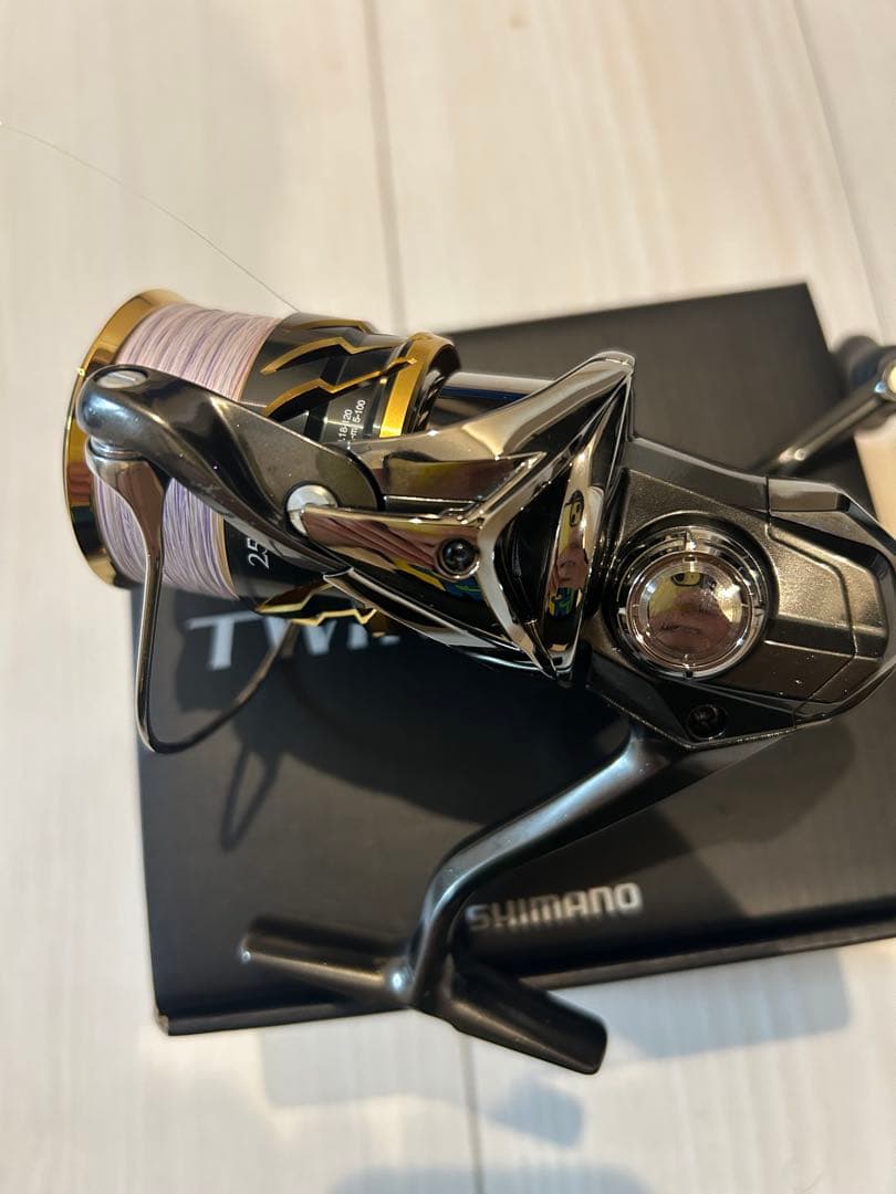 20ツインパワー2500S