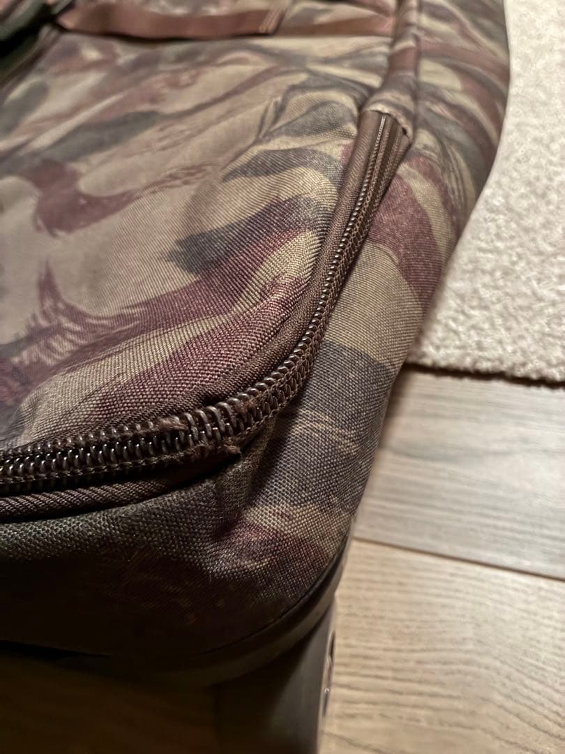 BURTON バートン スノーボードケース 156 ウィール付 カモフラ