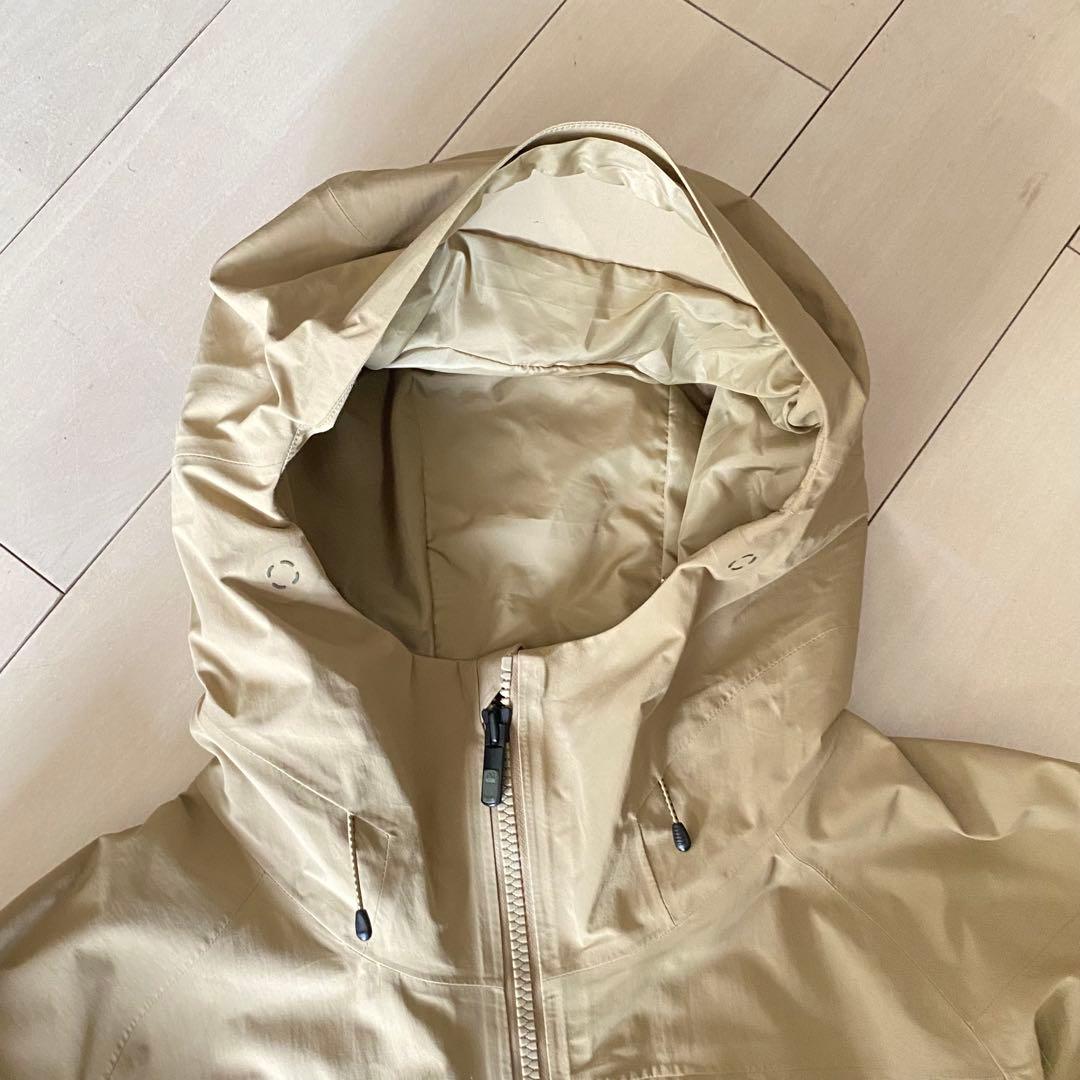 Burton [ak] GORE-TEX ジャケット ベージュ XL