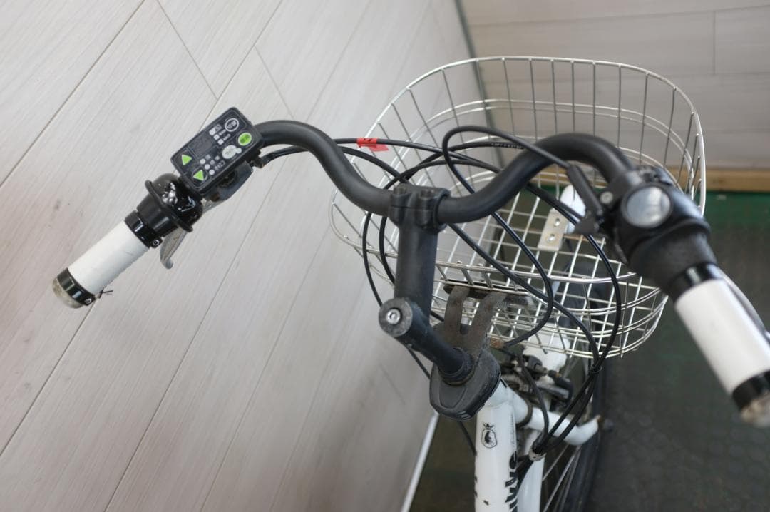 電動自転車 ブリヂストン製　BIKKE 20インチ 3段変速 12.3Ah