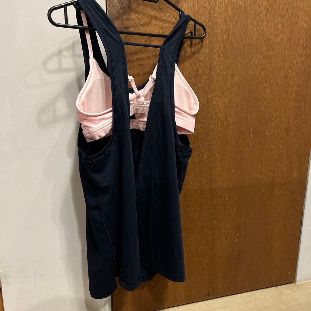 Lululemon ヨガウェア タンクトップとレギンスセット