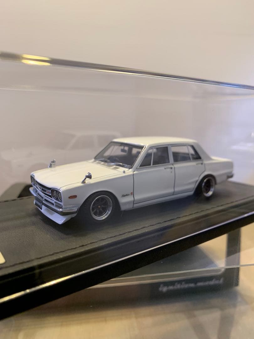 イグニッションモデル　1/43 スカイライン GT-R PGC10 ホワイト
