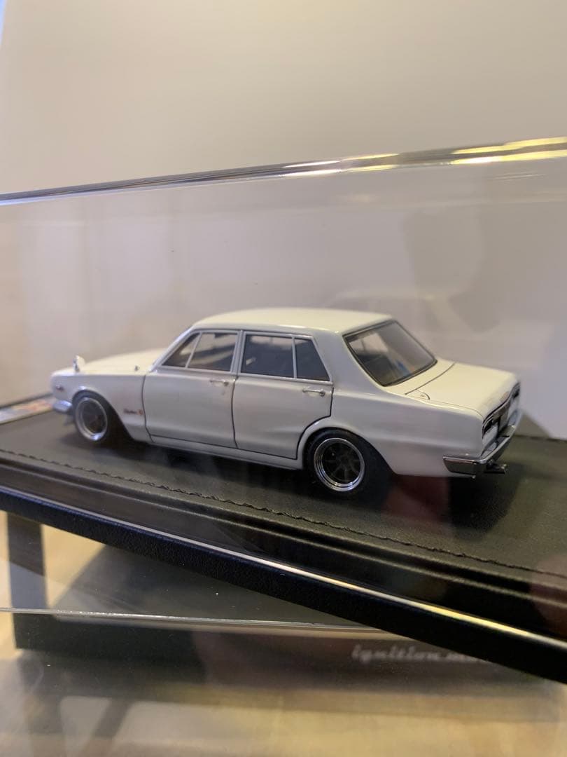 イグニッションモデル　1/43 スカイライン GT-R PGC10 ホワイト