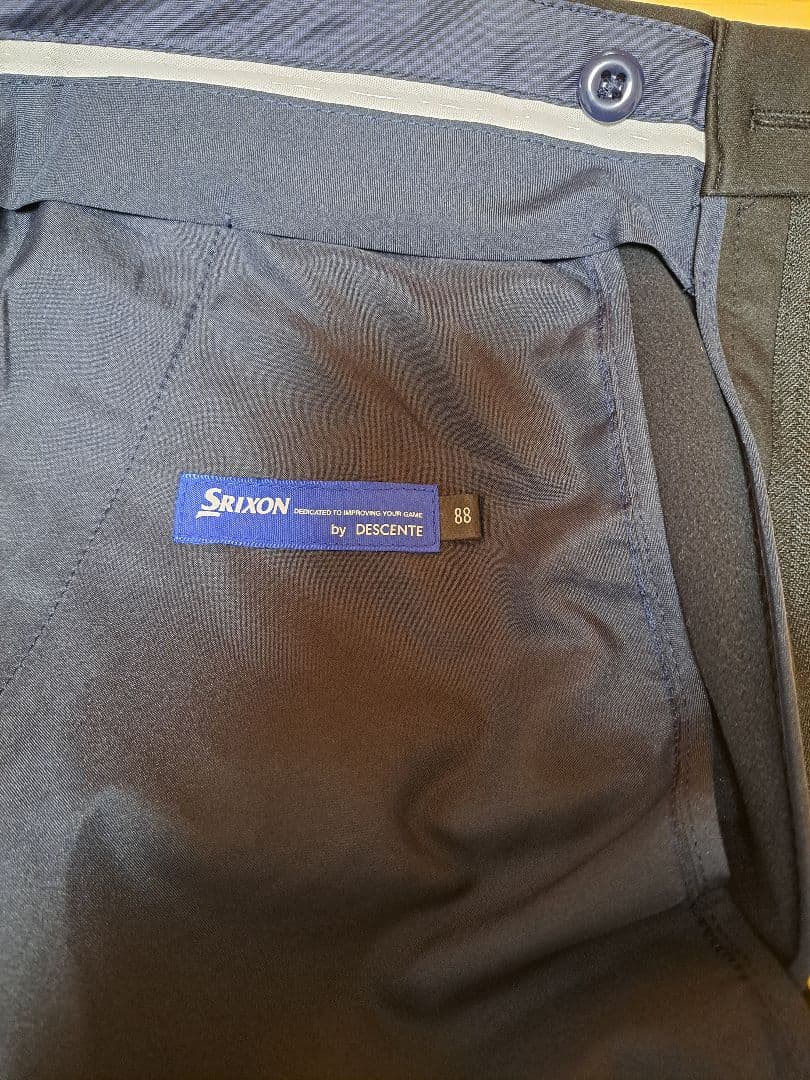 SRIXON by DESCENTE 冬用パンツ