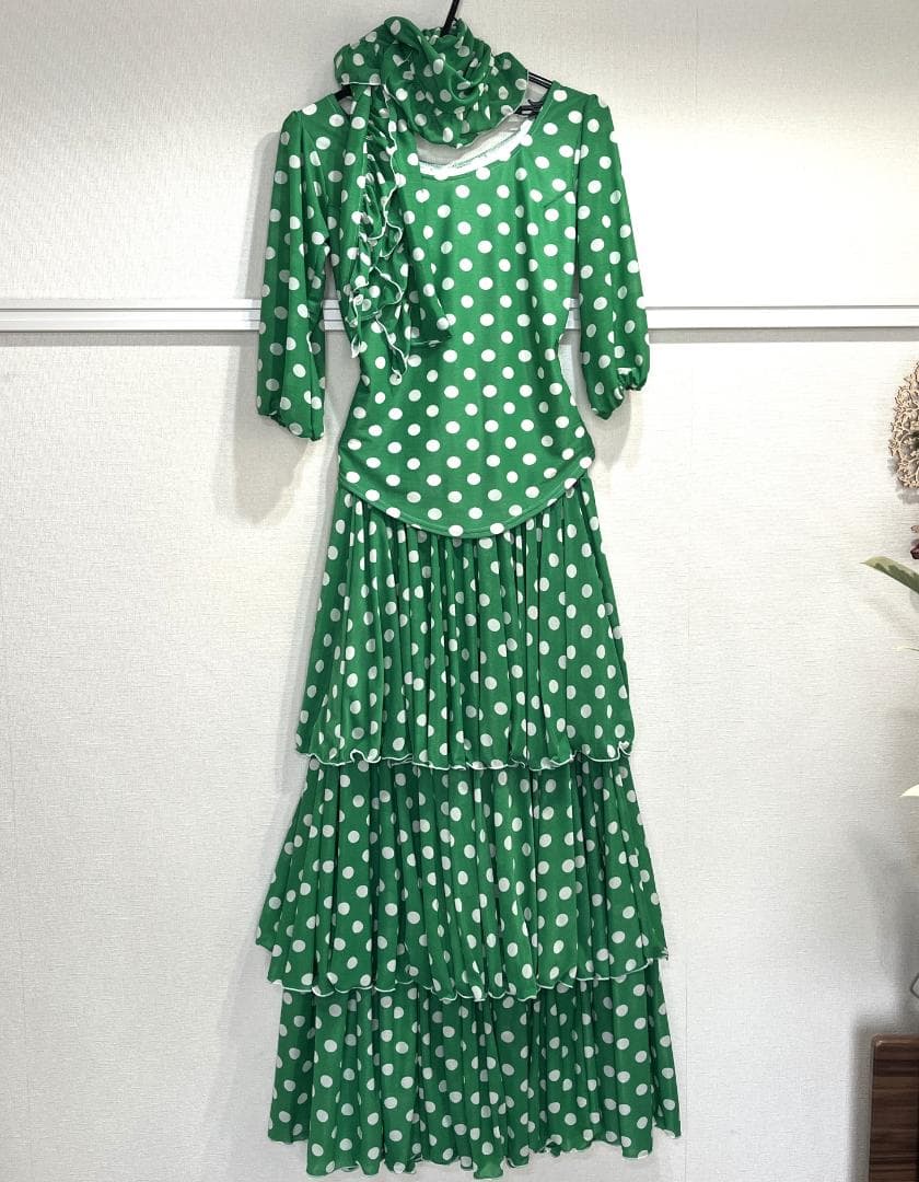 フラメンコ衣装 ツーピース+スカーフ グリーン×白水玉 ストレッチ フリル 軽量