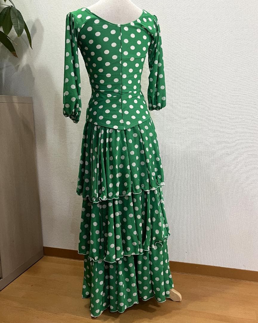 フラメンコ衣装 ツーピース+スカーフ グリーン×白水玉 ストレッチ フリル 軽量