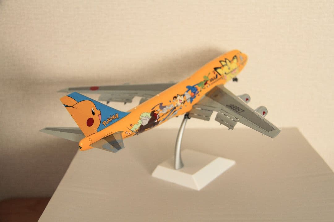 JC Wings　ANA B747-400　ポケモンジャンボ　ピカチュウジェット