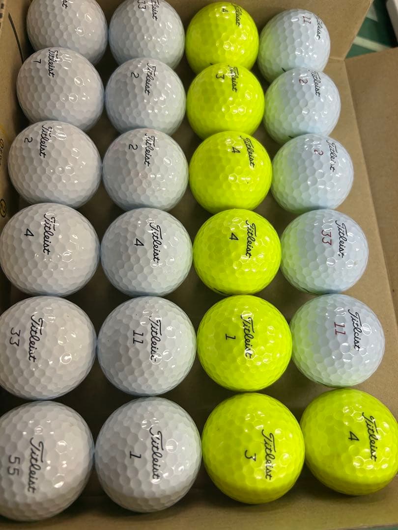 タイトリスト中古ゴルフボール　プロv1 v1x 25年ニューモデル　おまけ付き
