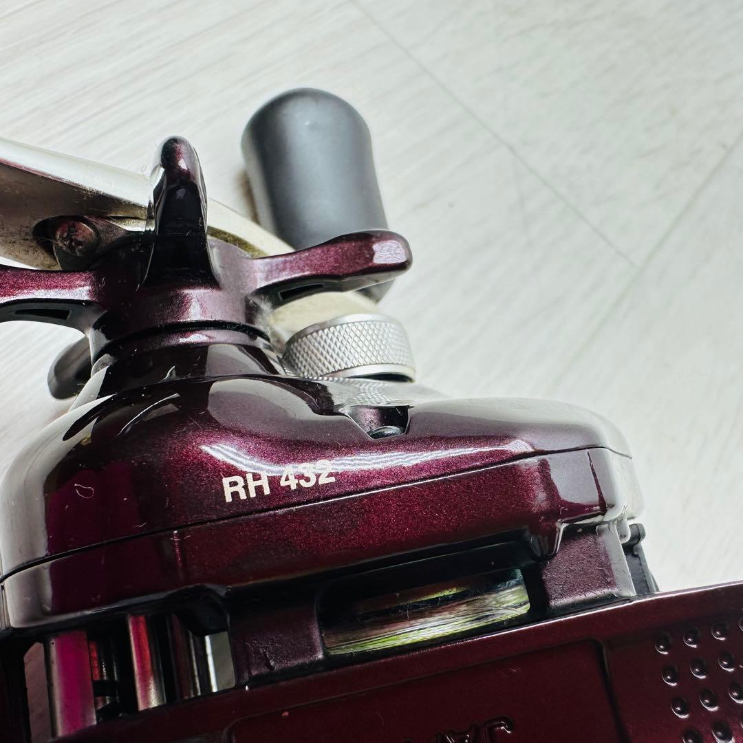 SHIMANO リール　scorpion1001