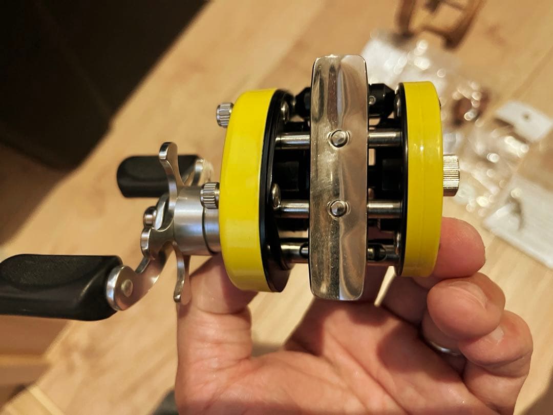 五十鈴工業　BC521X CHIMERA
