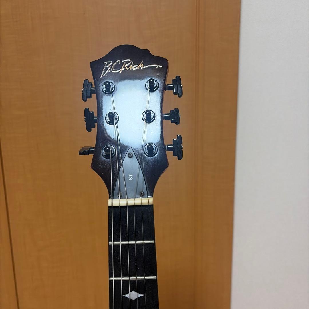 B.C.rich モッキンバード st