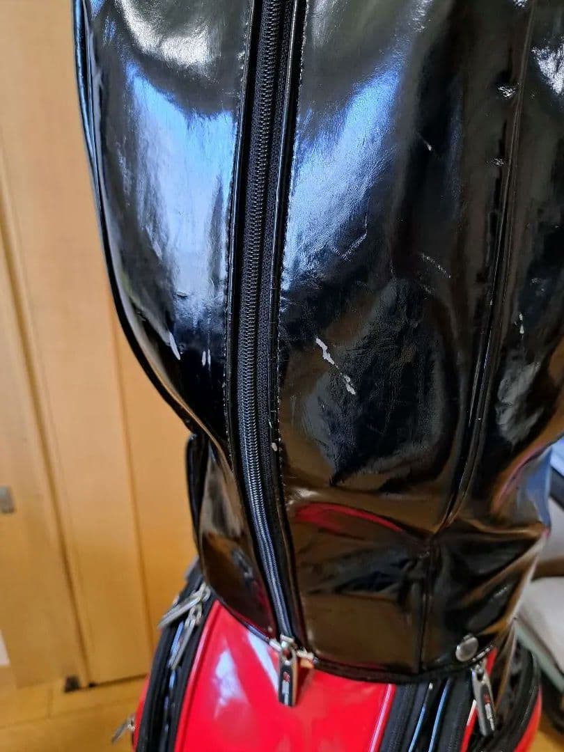 MASTER BUNNY EDITION キャディバッグ 赤黒 エナメル