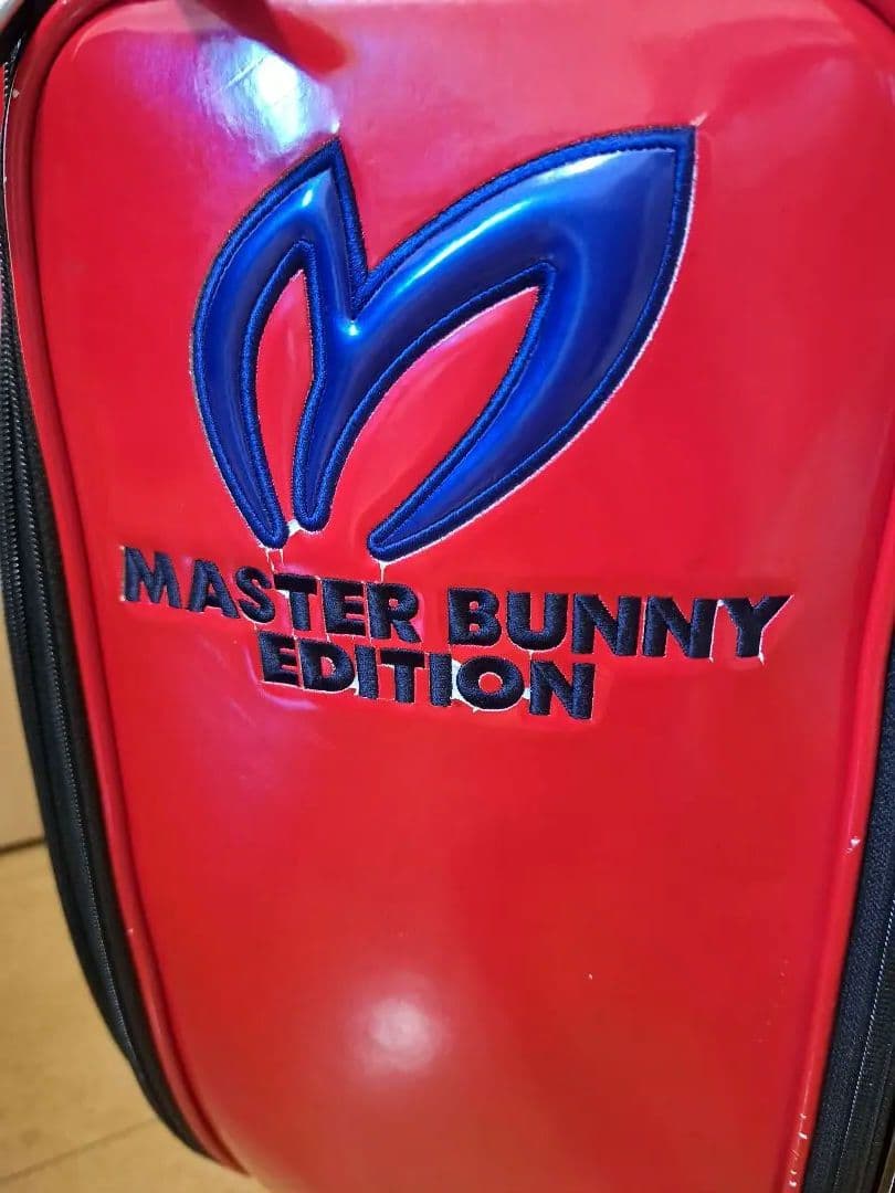 MASTER BUNNY EDITION キャディバッグ 赤黒 エナメル