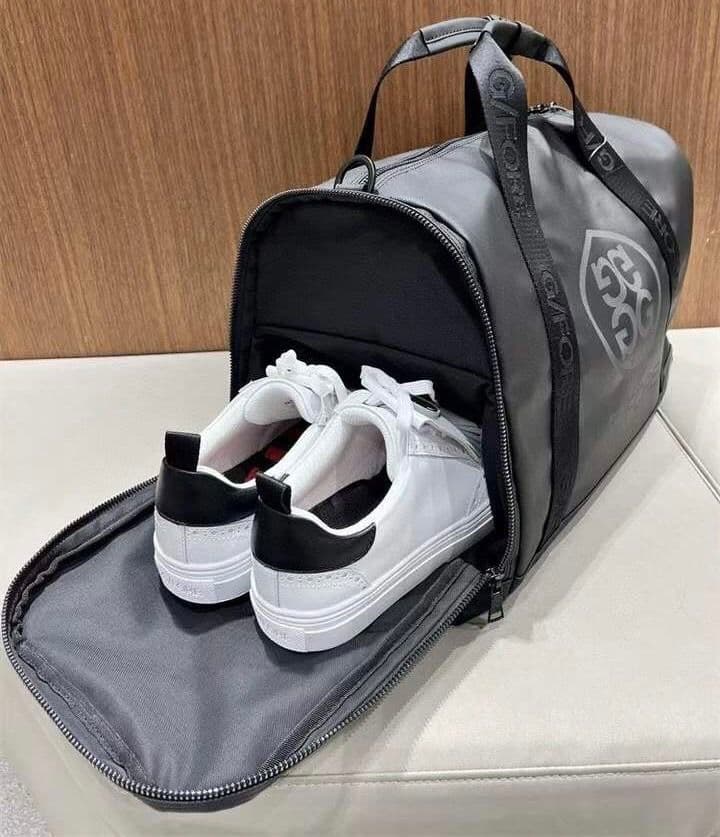 ラスト1枚即発送●G/Fストンバッグ シューズ収納付きブラック