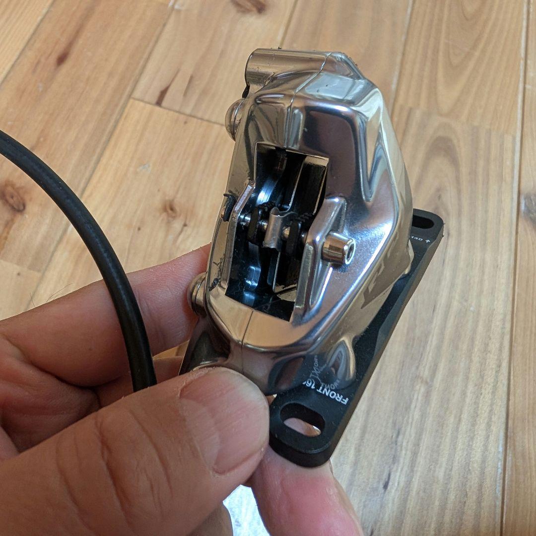 SRAM RED eTap AXS ディスクブレーキキャリパー