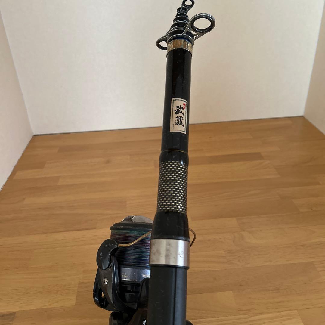 ダイワ　武蔵 磯竿 スピニングリール付き