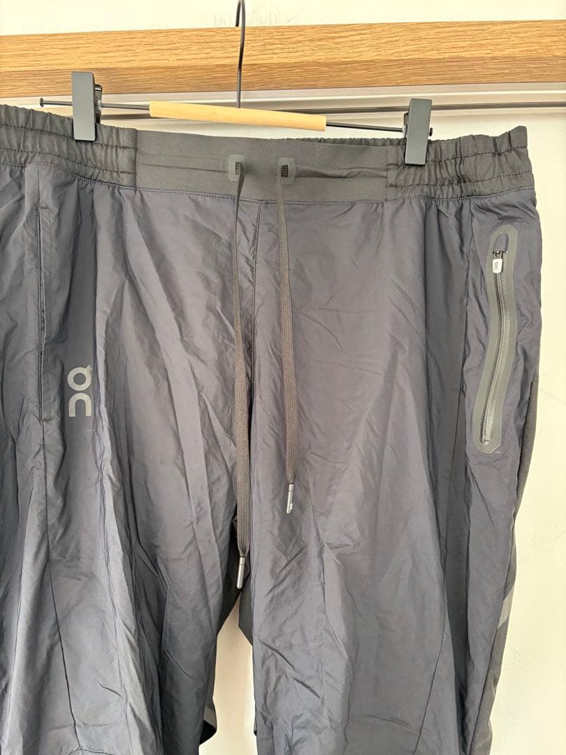 オン　On パンツ　メンズL 新品未使用