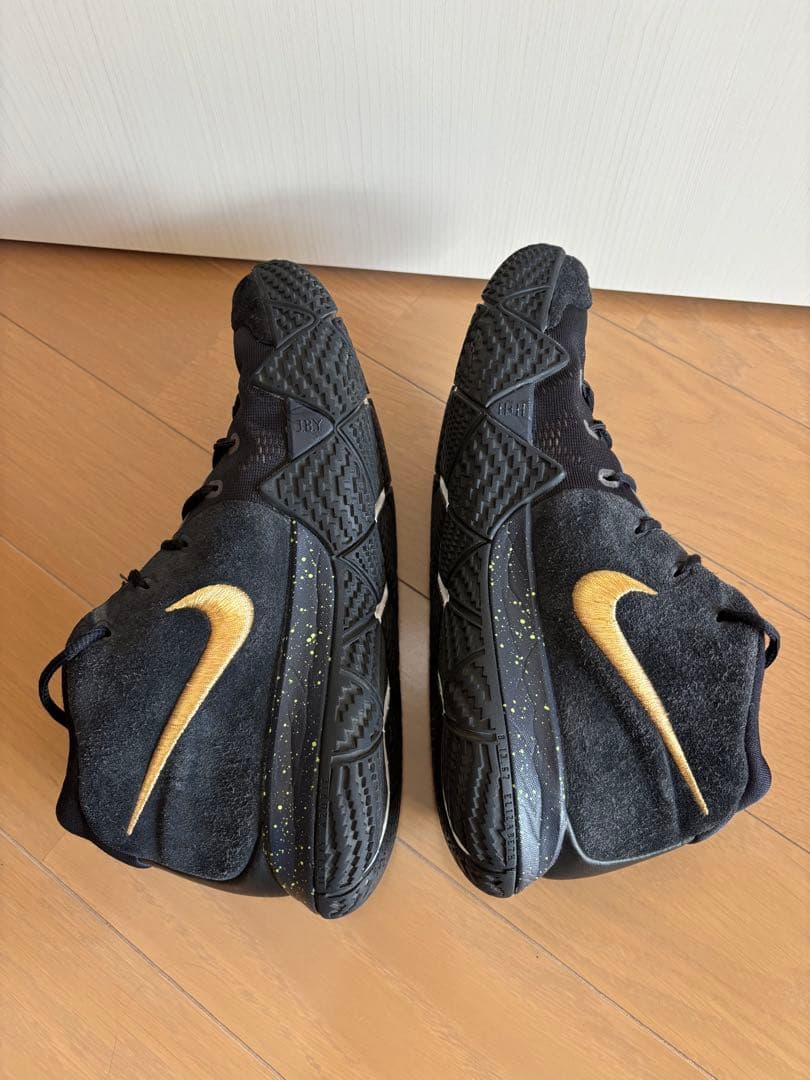 ぷ*る様 Nike Kyrie 4