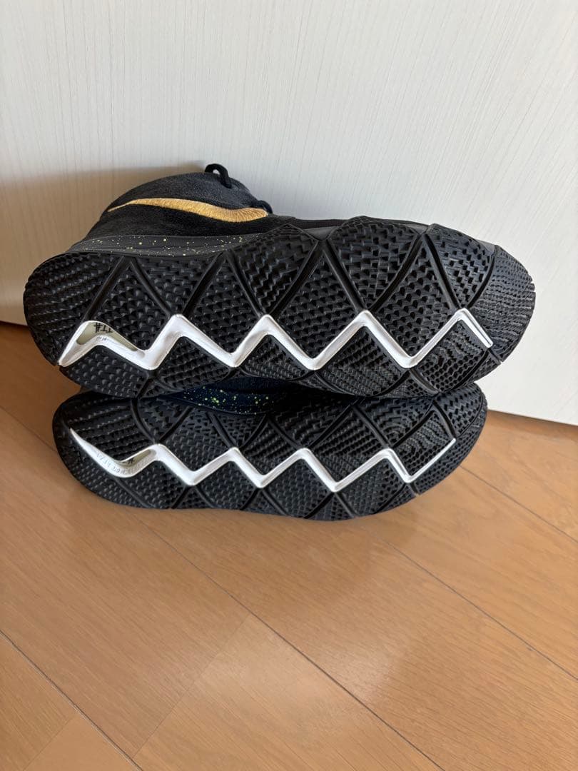 ぷ*る様 Nike Kyrie 4