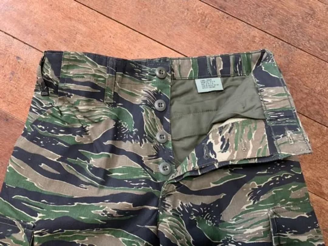 タイガーストライプ迷彩 ハーフパンツ XS アメリカ製未使用