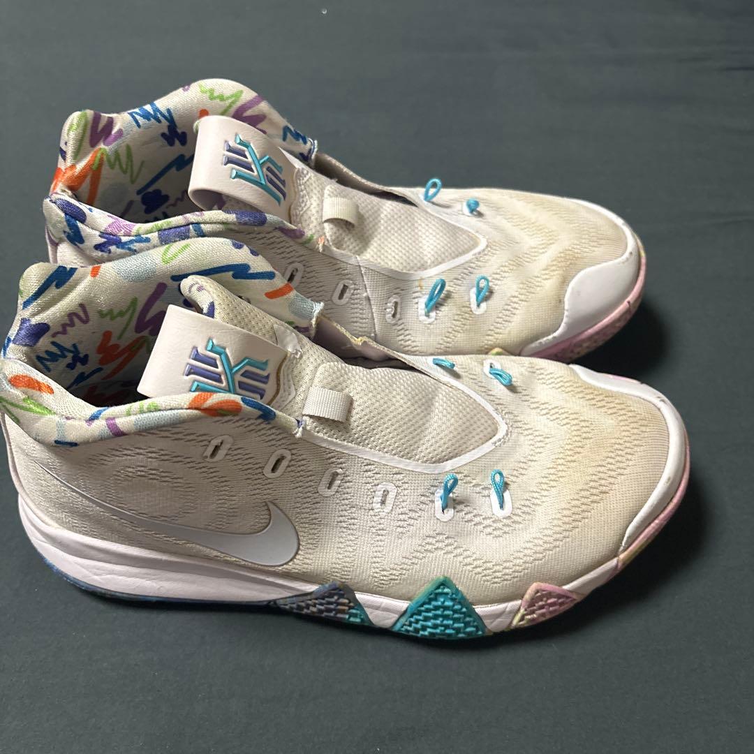 シューズ(男性用) Nike Kyrie 4