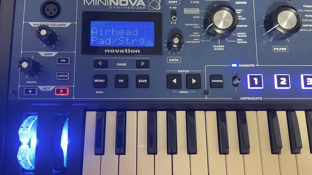 Novation MININOVA ミニノヴァ ノヴェイション