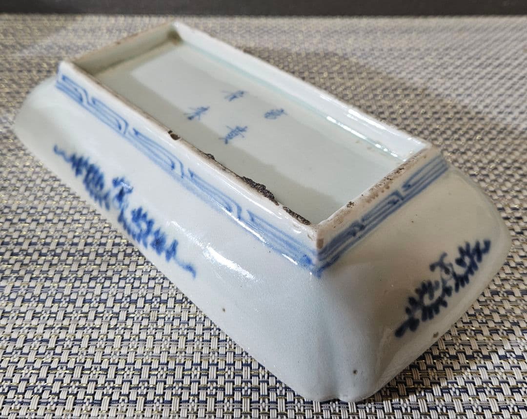 【特価品❗】 江戸時代後期　古伊万里染付　たこ唐草文　牡丹図　長皿　21.7cm