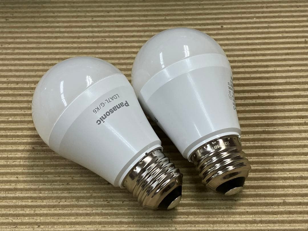 6個 Panasonic LED電球 E26 7.0W 電球色 LDA7LGK6