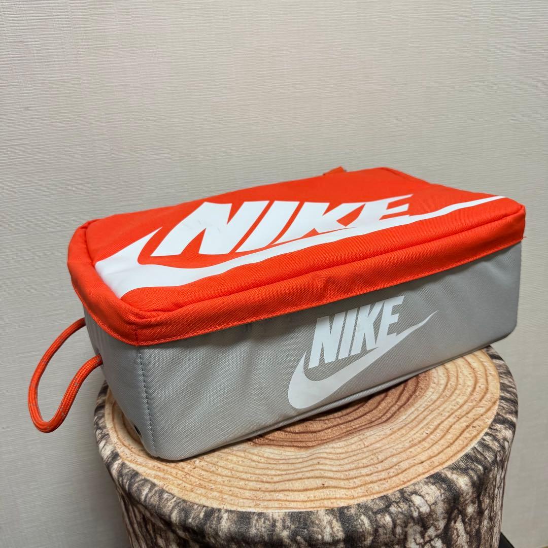 近推し 新同ナイキNIKE DA7337-869シューズバッグ