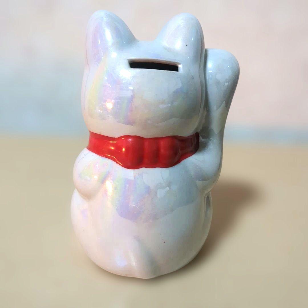 パール色の親子の招き猫の陶器の置物