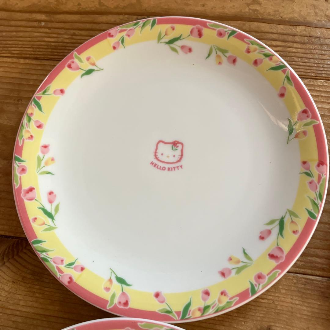 HELLO KITTY 食器セット 花柄