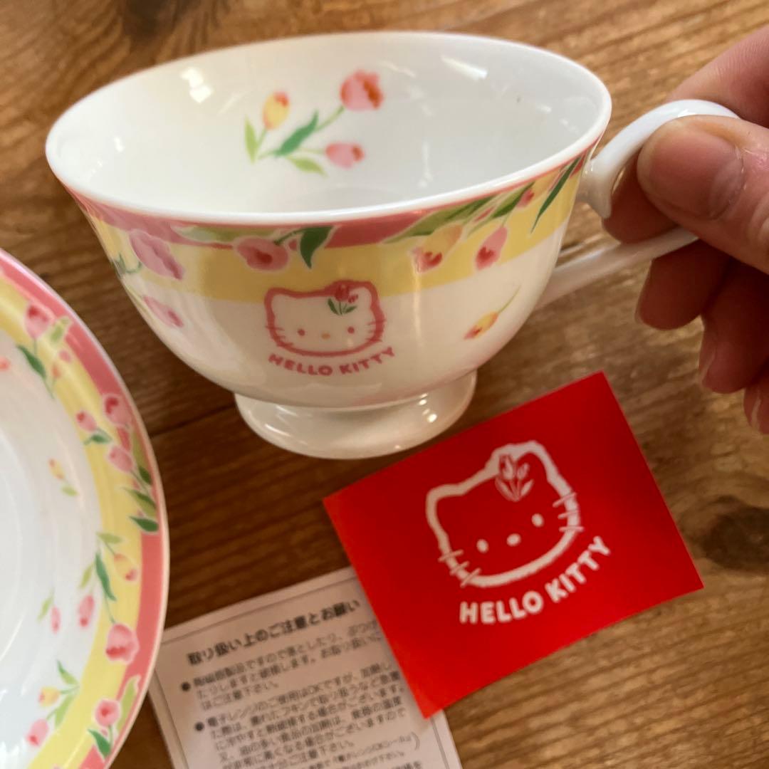 HELLO KITTY 食器セット 花柄