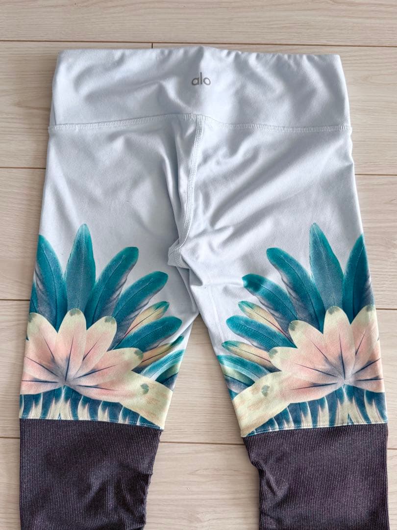 【完売品】alo yoga アローヨガ ゴッデス レギンス