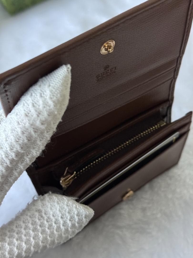 ノベルティ Gucci GGパターン 二つ折り財布