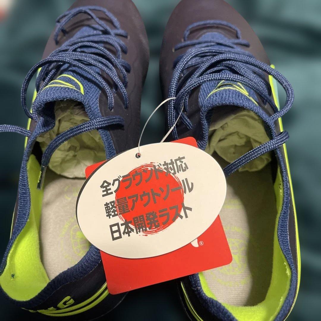 新品タグ付きPuma キングアルティメットHG AG ￼サッカースパイク27㎝