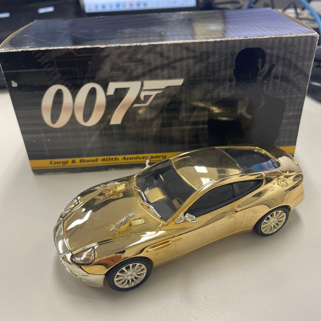 007 1/36 アストンマーチンv12 40周年記念