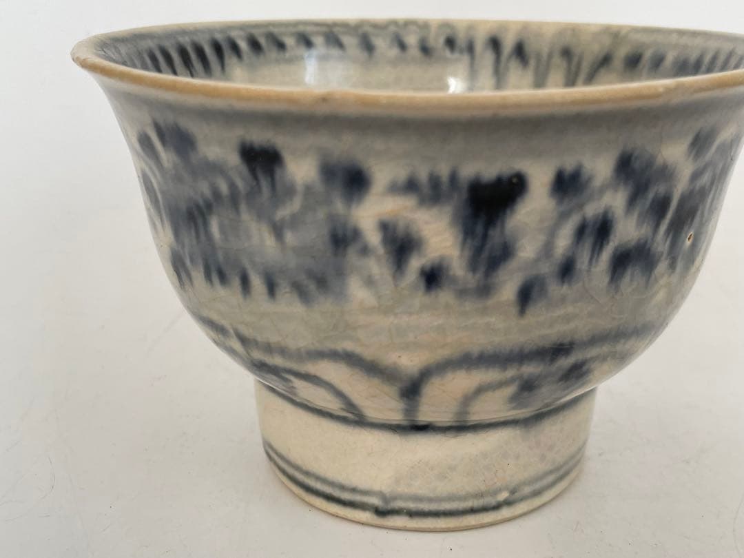 骨董　アンティーク　安南　絞手　茶碗　ベトナム古陶磁　蜻蛉手茶碗