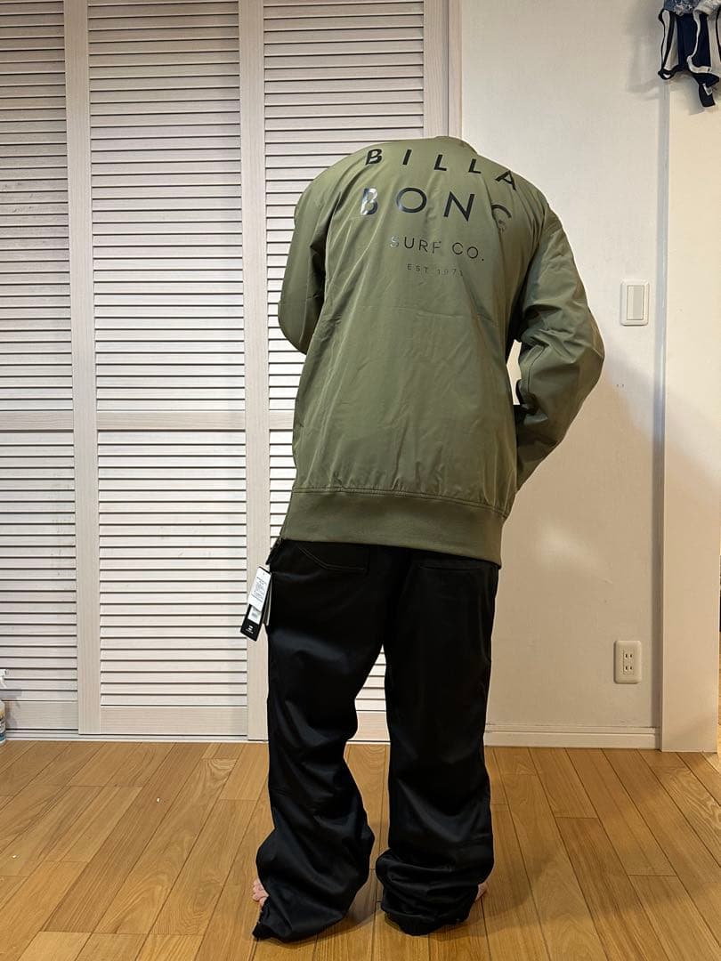 定価50600円　上下セット　BILLABONG
