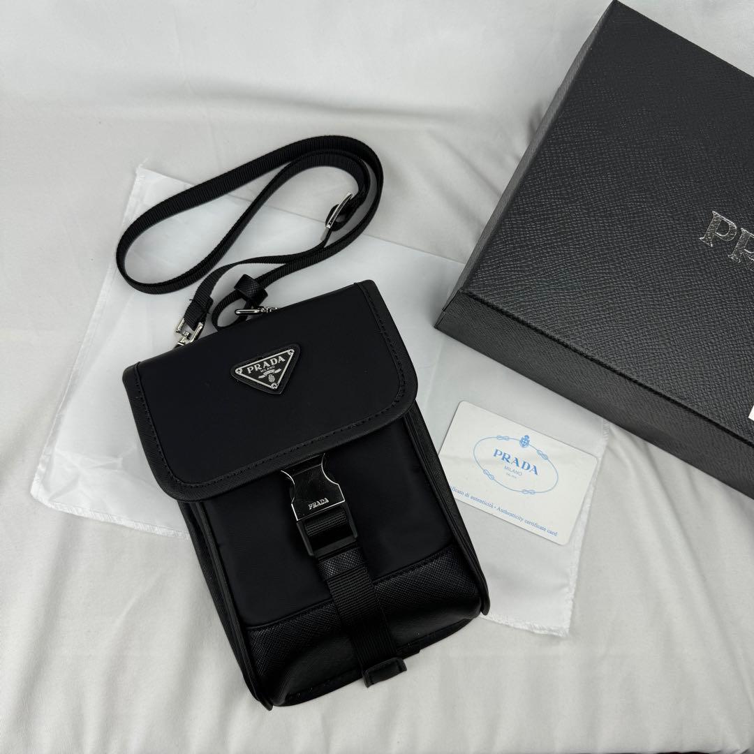 PRADA プラダ スマホショルダーバッグ ブラック