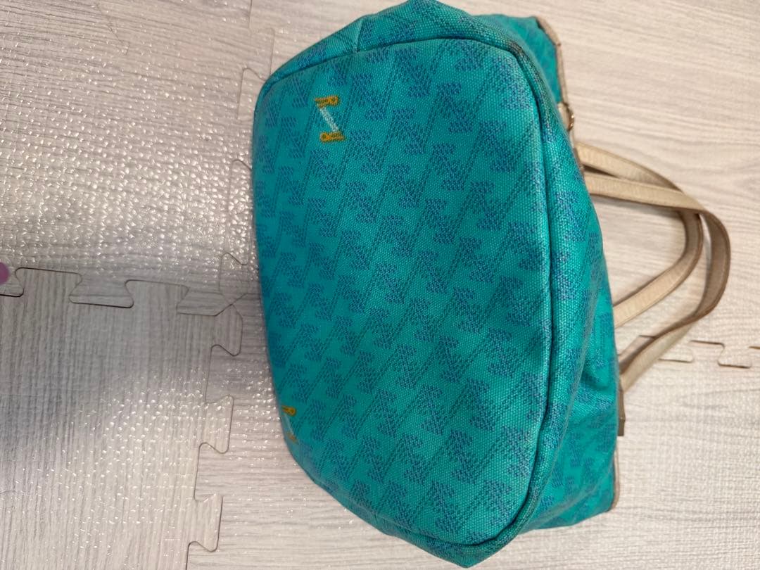 レザレクション　カートバック