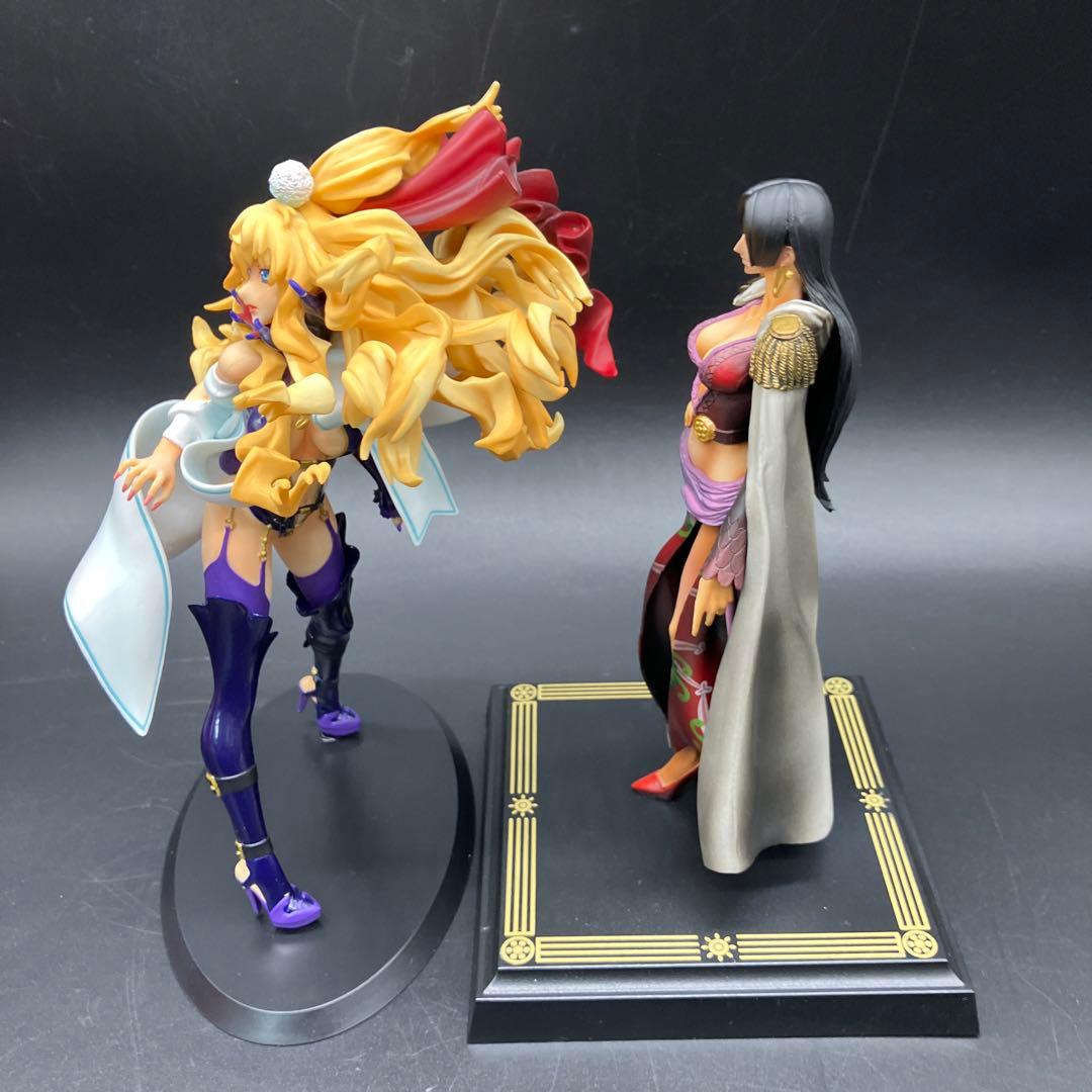 ワンピース　ONE PIECE 大量　フィギュア　劇場版マクロス　ハンコック