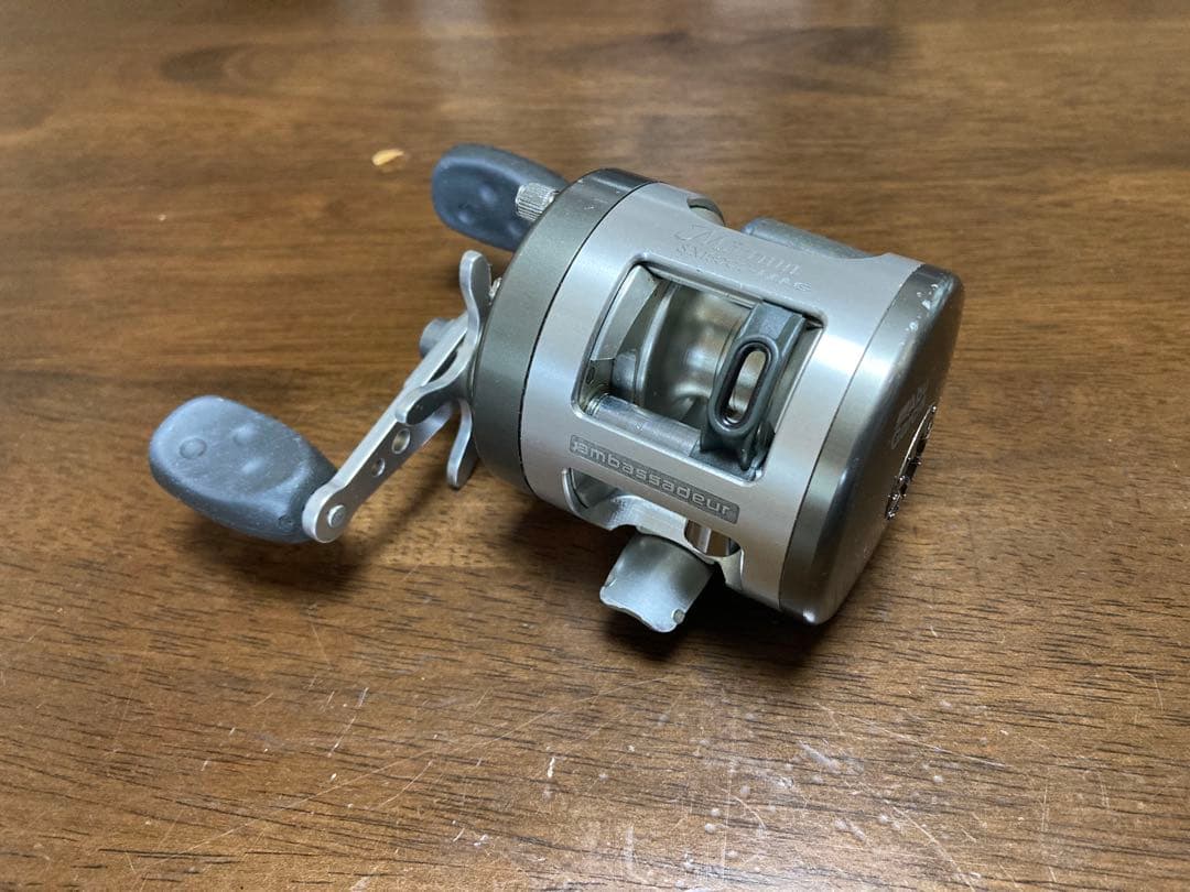アブ　モラムSX1600Cマグ　実釣メイン機
