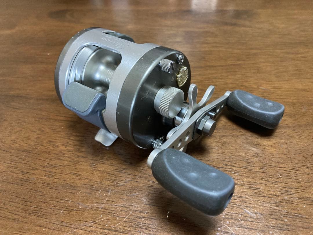 アブ　モラムSX1600Cマグ　実釣メイン機