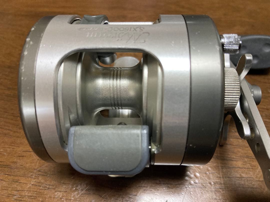 アブ　モラムSX1600Cマグ　実釣メイン機