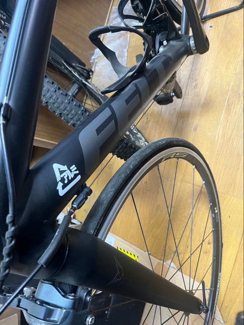 FELT F75 2018年モデル マットブラック 480mm
