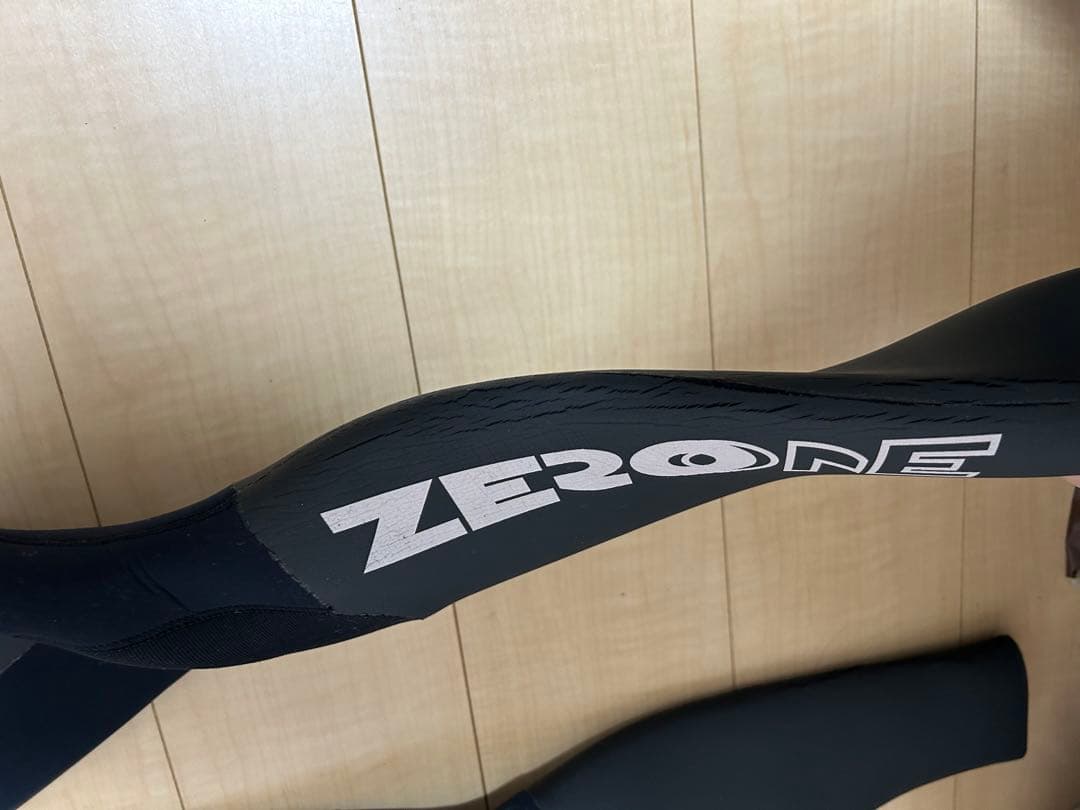 ZERO ウェットスーツ　セミドライ